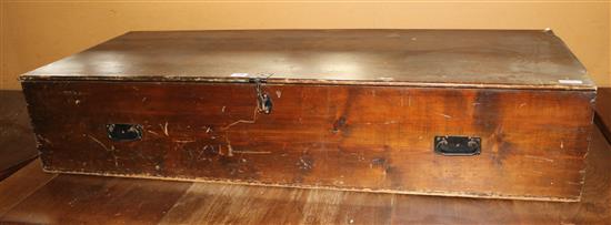 Large pine blanket box(-)